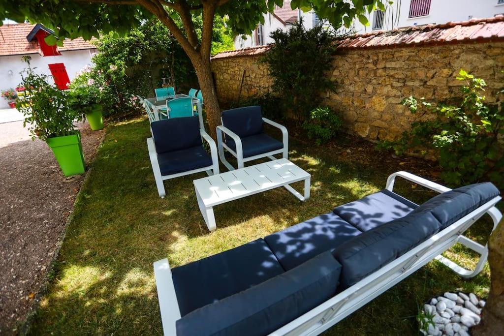F3 80 M2 Longere Plain Pied Au Centre Auxonne. Villa Exterior photo